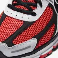 Nike Zoom Vomero 5 SE мужские Shoe цвет красный