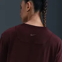 Nike One Relaxed женская Dri-FIT Cropped Short-Sleeve Top цвет красный