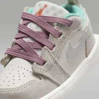 Nike Jordan 1 Low Alt SE Baby/Toddler Кроссовки цвет белый