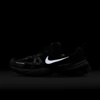 Nike V2K Run жіноча Кросівки колір чорний