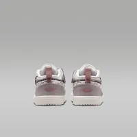 Nike Jordan 1 Low Alt SE Baby/Toddler Кроссовки цвет фиолетовый