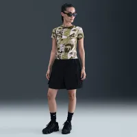 Nike Sportswear жіноча Slim футболка колір зелений