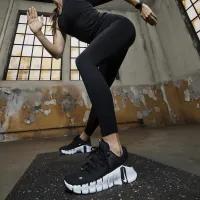 Nike Free Metcon 5 женская для тренировок Кроссовки цвет черный