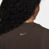 Nike Sportswear Essentials жіноча футболка колір коричневий