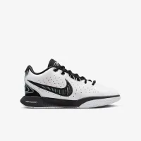 Nike LeBron XXI 