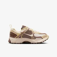 Nike Vomero 5 Big дитячі Кросівки колір коричневий