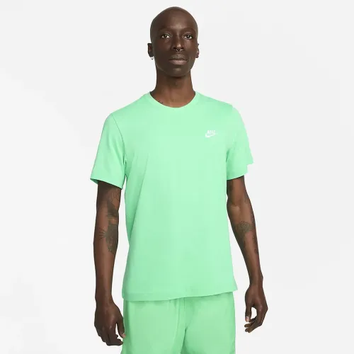 Nike Sportswear Club чоловічі футболка колір зелений