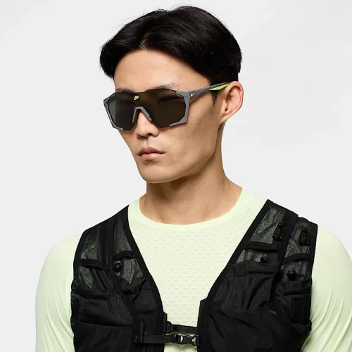 Nike Charged Shield Sunglasses цвет серый