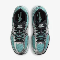 Nike Air Max Moto 2K жіноча Кросівки колір зелений