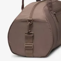 Nike Gym Club Duffel сумка (24L) цвет коричневый