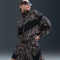 Nike Sportswear жіноча Woven Printed шорти колір чорний