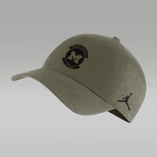 Michigan Heritage86 Nike College Adjustable Cap колір зелений