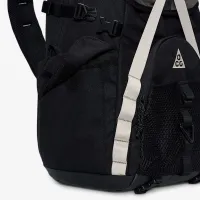 Nike ACG 