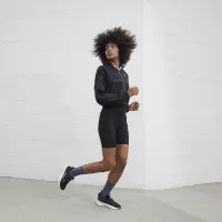 Nike Interact Run жіноча Road Running Кросівки колір чорний