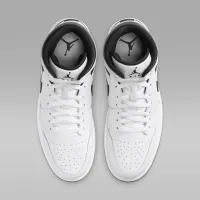 Nike Air Jordan 1 Mid чоловічі Кросівки колір білий