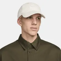 Nike Club Cap Unstructuколір червоний Corduroy Cap колір білий