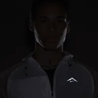 Nike Trail Aireez мужские Running Куртка цвет белый