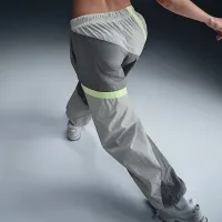 Nike Sportswear женская Mid-Rise Loose Woven Open-Hem Pants цвет серый