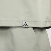 Nike ACG жіноча Loose Graphic Tee колір зелений