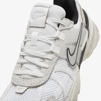 Nike V2K Run женская Кроссовки цвет белый