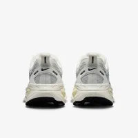 Nike Vomero 18 женская Road Running Кроссовки цвет белый