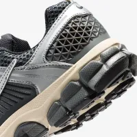 Nike Vomero 5 Big дитячі Кросівки колір сірий