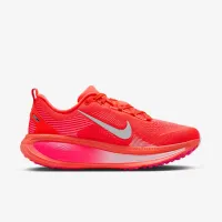 Nike Vomero 18 жіноча Road Running Кросівки колір червоний