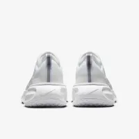 Nike Invincible 3 чоловічі Road Running Кросівки (Extra Wide) колір білий
