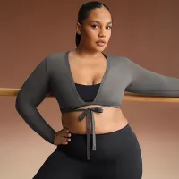 NikeSKIMS Weightless Layers женская Long-Sleeve Wrap Top цвет серый