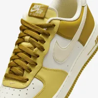 Nike Air Force 1 '07 чоловічі Кросівки колір коричневий