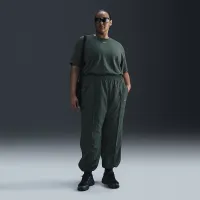 Nike Sportswear Essential жіноча футболка (великі розміри) колір зелений