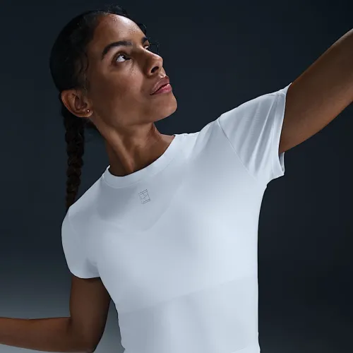 NikeCourt Advantage женская Dri-FIT Short-Sleeve Tennis Top цвет белый