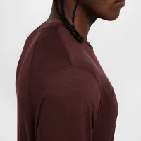 Nike A.P.S. чоловічі Dri-FIT ADV Long-Sleeve Versatile Top колір червоний