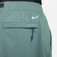 Nike ACG чоловічі Hiking шорти колір зелений