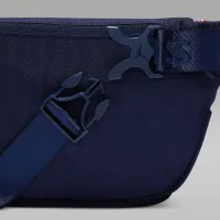 Nike Jordan Paris Saint-Germain Crossbody сумка (3.6L) блакитний