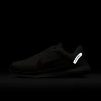 Nike Flex Experience Run 12 женская Road Running Кроссовки (Extra Wide) цвет коричневый