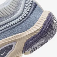 Nike Cosmic Unity 3 жіноча баскетбольні Кросівки колір сірий