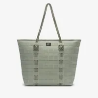 Nike Sportswear RPM Tote (26L) цвет зеленый