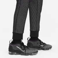 Nike Sportswear Tech Fleece Big детские (для мальчиков) Winterized Pants цвет черный
