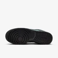 Nike Dunk Low Retro SE мужские Winterized Кроссовки цвет зеленый