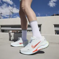Nike Journey Run жіноча Road Running Кросівки колір білий