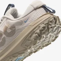 Nike ACG Mountain Fly 2 Low чоловічі Кросівки колір коричневий