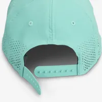 Nike Dri-FIT ADV Club Structuцвет красный Swoosh Cap цвет зеленый