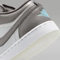 Nike Air Jordan 1 Low SE Big детские Кроссовки цвет серый