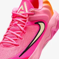 Nike Giannis Immortality 4 баскетбольні Кросівки Pink