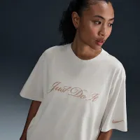 Nike Sportswear женская футболка цвет коричневый