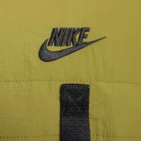 Nike Tech мужские Woven Куртка цвет зеленый