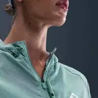 Nike Trail женская Repel Running Куртка цвет зеленый