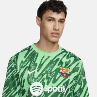 FC Barcelona 2024/25 Stadium Goalkeeper чоловічі Nike Soccer Replica Long-Sleeve Jersey колір зелений