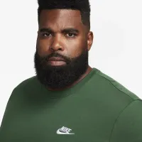 Nike Sportswear Club чоловічі футболка колір зелений